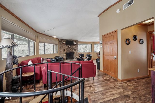 1321 N Baden Drive, Gatlinburg, TN 37738