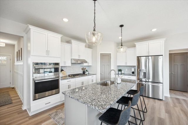 13371 Cadogan Way, Rosemount, MN 55068
