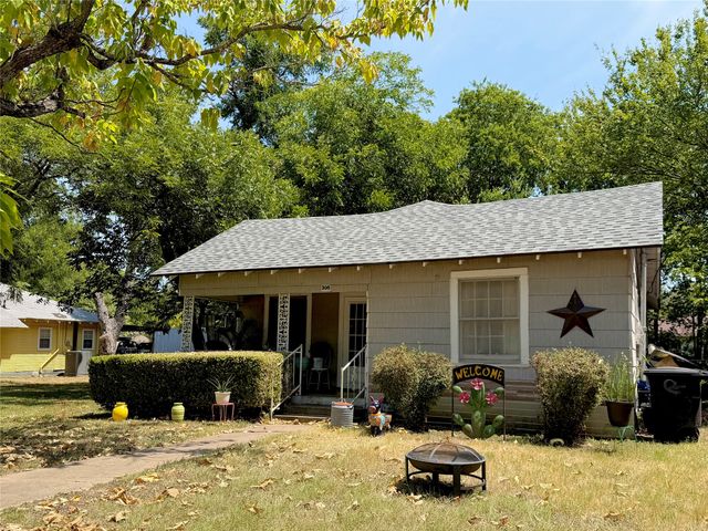 305 Williams Avenue, Cleburne, TX 76033