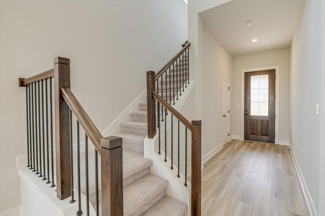 1401 South Brook DR, Leander, TX 78641