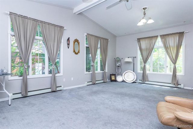 8911 Manor Avenue, Allen Park, MI 48101