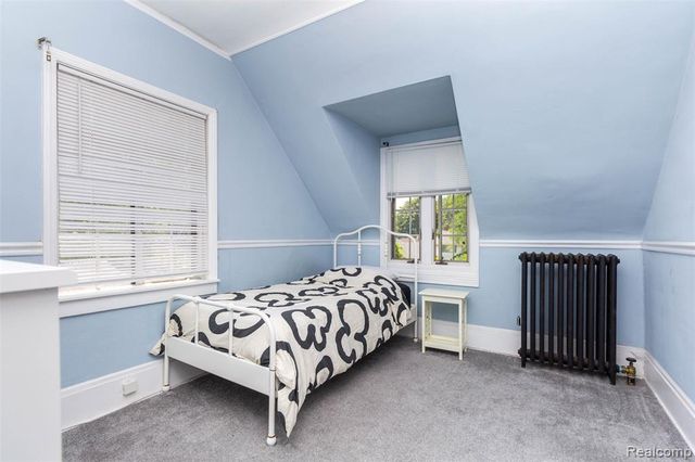 8911 Manor Avenue, Allen Park, MI 48101