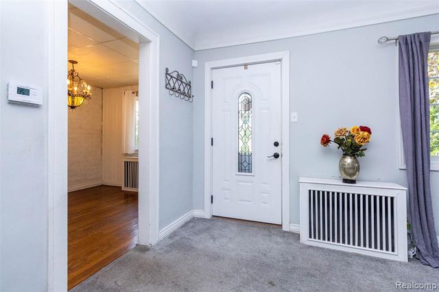 8911 Manor Avenue, Allen Park, MI 48101