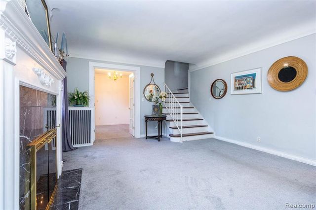 8911 Manor Avenue, Allen Park, MI 48101