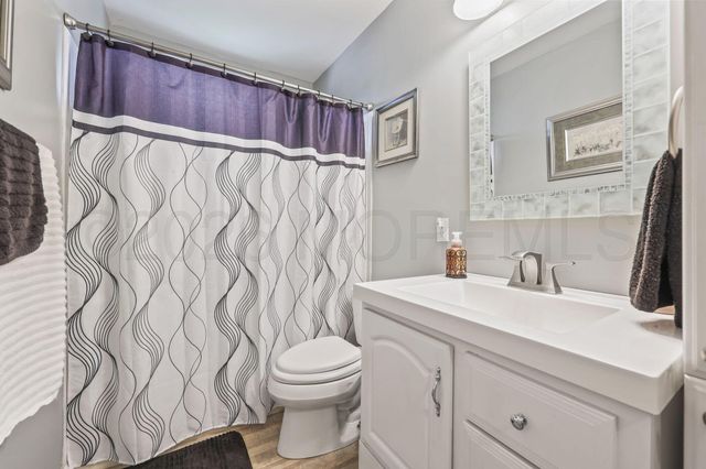 9 E Connecticut, Jackson, NJ 08527