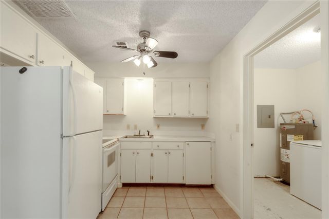 29 Driving Range Lane, Trinity, TX 75862