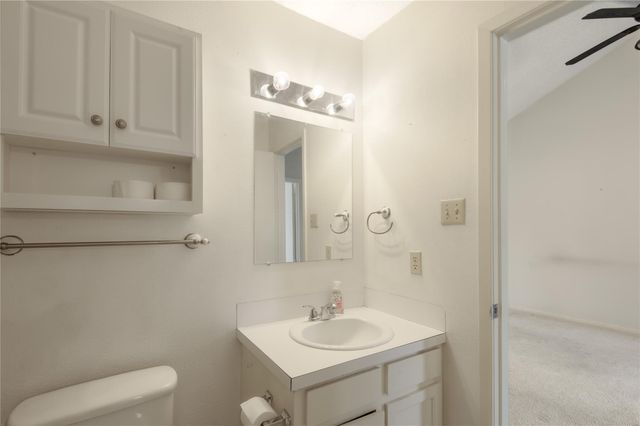 29 Driving Range Lane, Trinity, TX 75862