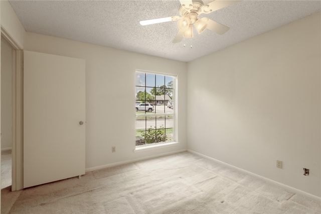 29 Driving Range Lane, Trinity, TX 75862
