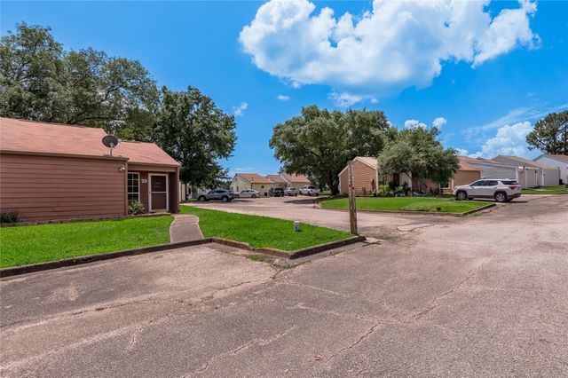 29 Driving Range Lane, Trinity, TX 75862