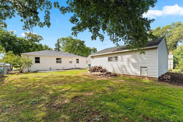 1225 REDWOOD DRIVE, Green Bay, WI 54304