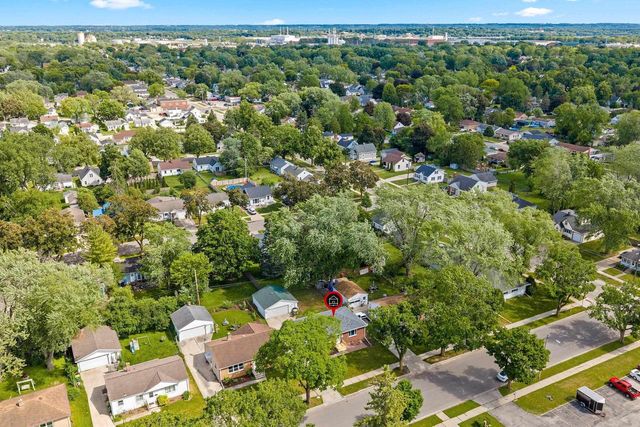 1225 REDWOOD DRIVE, Green Bay, WI 54304