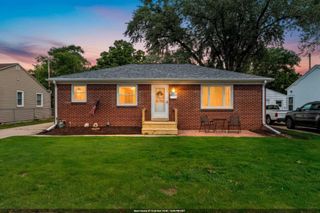 1225 REDWOOD DRIVE, Green Bay, WI 54304