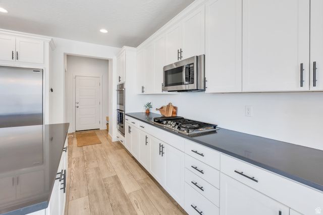 2022 N WILD HYACINTH DR, Saratoga Springs, UT 84045