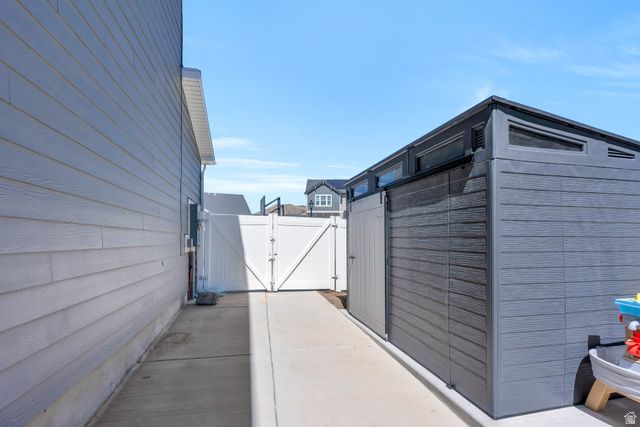 2022 N WILD HYACINTH DR, Saratoga Springs, UT 84045