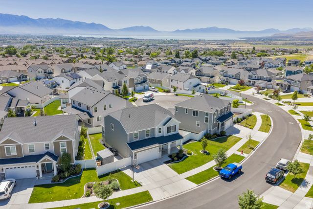 2022 N WILD HYACINTH DR, Saratoga Springs, UT 84045
