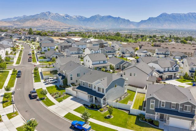 2022 N WILD HYACINTH DR, Saratoga Springs, UT 84045