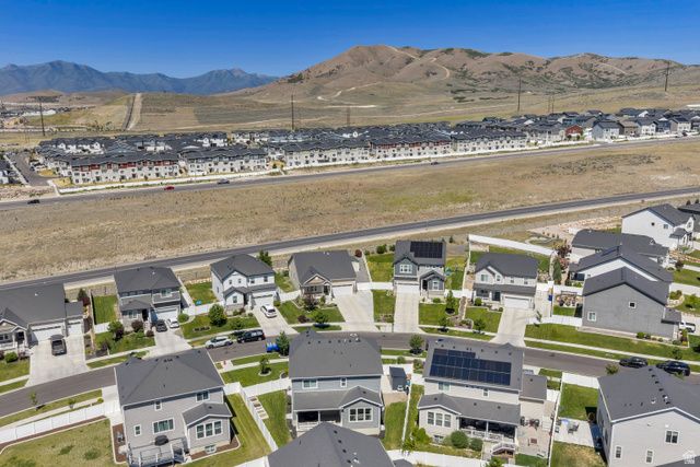 2022 N WILD HYACINTH DR, Saratoga Springs, UT 84045