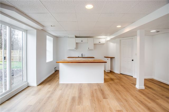 65 Bedfordshire Drive, Henrietta, NY 14467