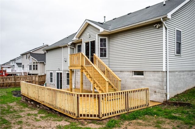 65 Bedfordshire Drive, Henrietta, NY 14467