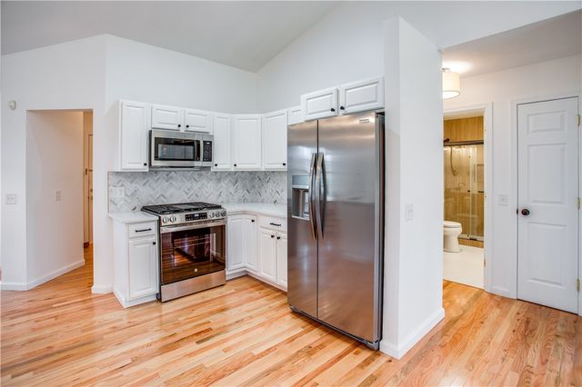 65 Bedfordshire Drive, Henrietta, NY 14467