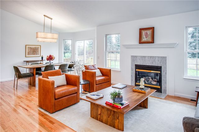 65 Bedfordshire Drive, Henrietta, NY 14467