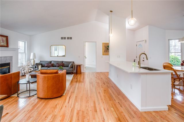 65 Bedfordshire Drive, Henrietta, NY 14467