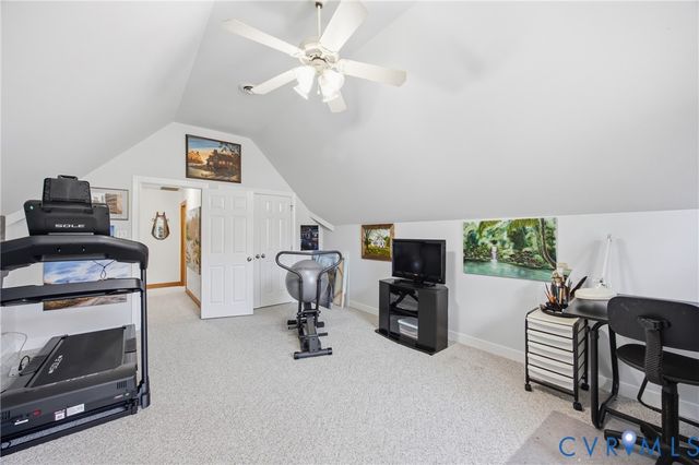 4418 Oxbridge Rd, North Chesterfield, VA 23236