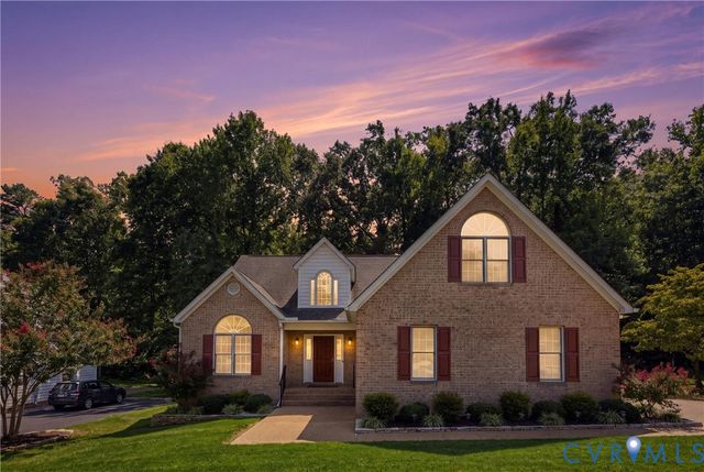 4418 Oxbridge Rd, North Chesterfield, VA 23236
