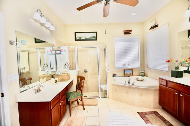 19822 PRINCE BENJAMIN DRIVE, Lutz, FL 33549