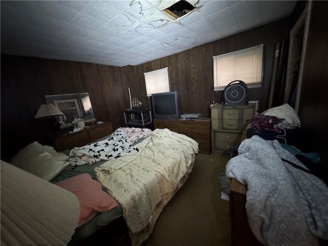 233 Alries St, Carrick, PA 15210