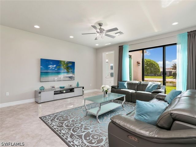 4716 Kensington CIR, Naples, FL 34119
