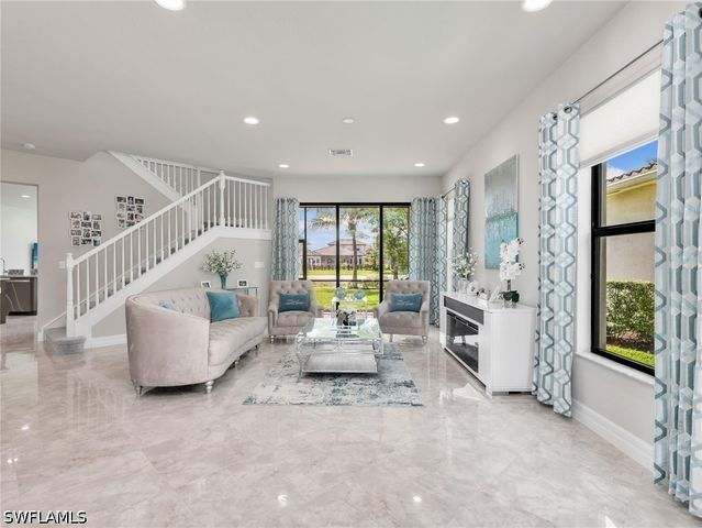 4716 Kensington CIR, Naples, FL 34119