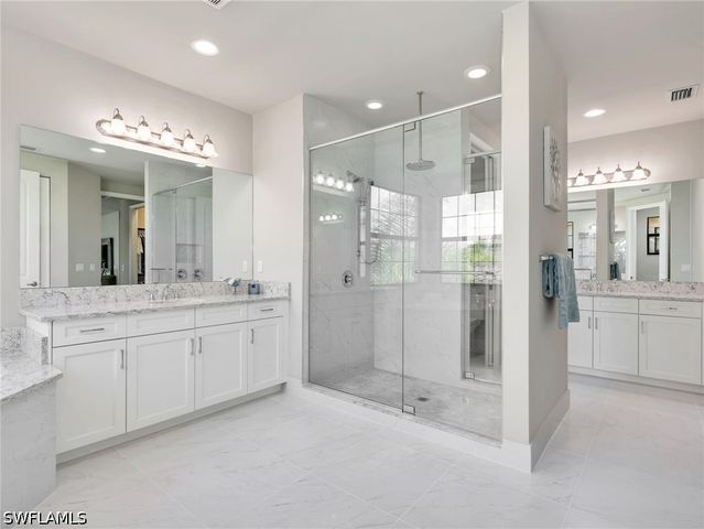 4716 Kensington CIR, Naples, FL 34119
