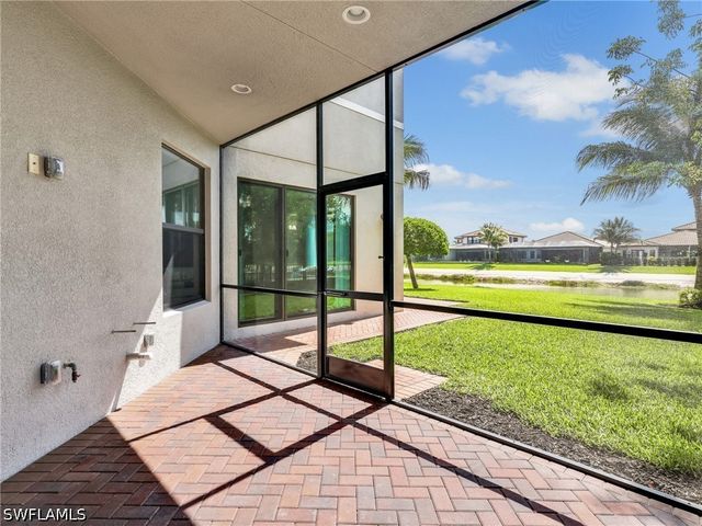 4716 Kensington CIR, Naples, FL 34119