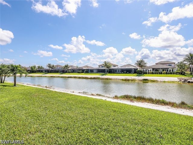 4716 Kensington CIR, Naples, FL 34119