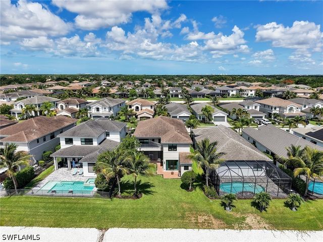 4716 Kensington CIR, Naples, FL 34119