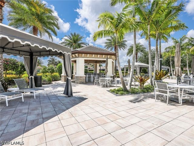 4716 Kensington CIR, Naples, FL 34119