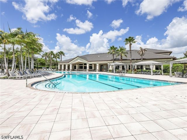 4716 Kensington CIR, Naples, FL 34119