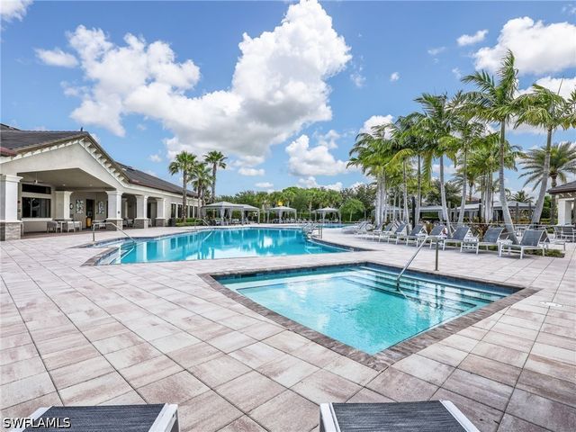 4716 Kensington CIR, Naples, FL 34119