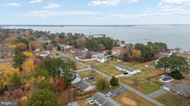 208 LONG POINT RD, Stevensville, MD 21666