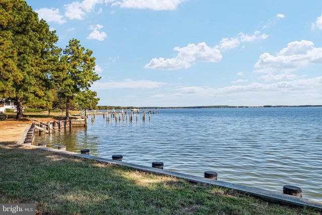 208 LONG POINT RD, Stevensville, MD 21666