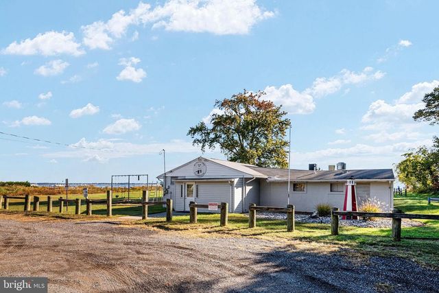 208 LONG POINT RD, Stevensville, MD 21666