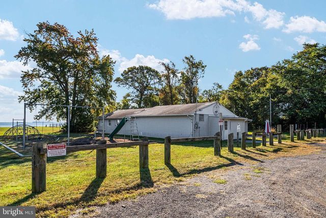 208 LONG POINT RD, Stevensville, MD 21666
