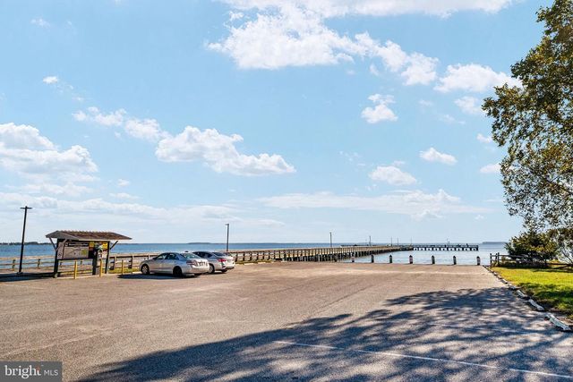 208 LONG POINT RD, Stevensville, MD 21666