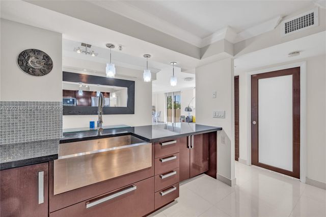 1623 Collins Ave 418, Miami Beach, FL 33139