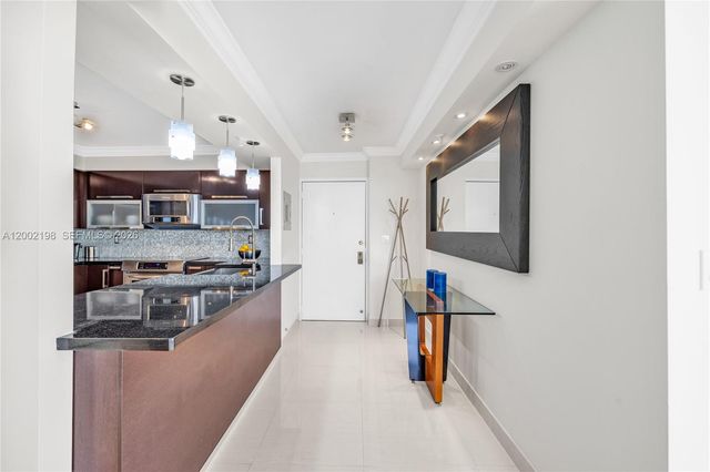 1623 Collins Ave 418, Miami Beach, FL 33139