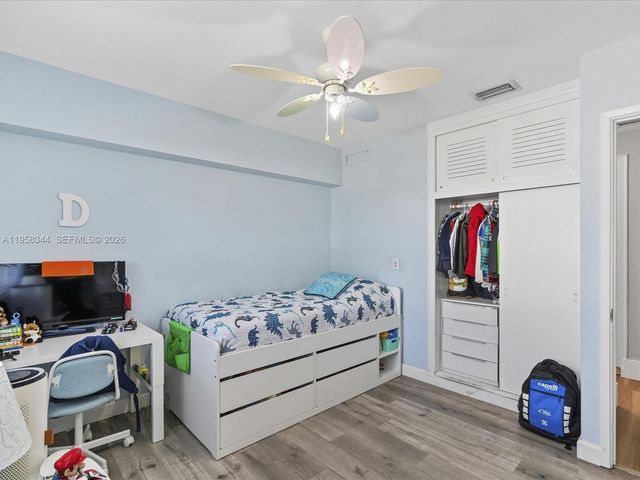 2648 NE 26th Ave, Fort Lauderdale, FL 33306