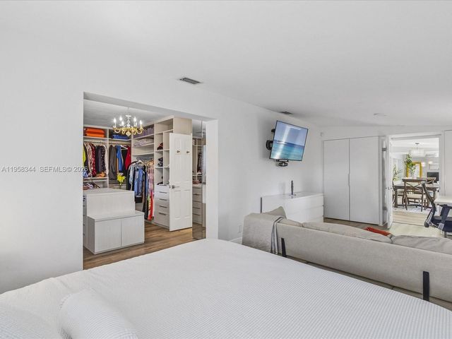 2648 NE 26th Ave, Fort Lauderdale, FL 33306