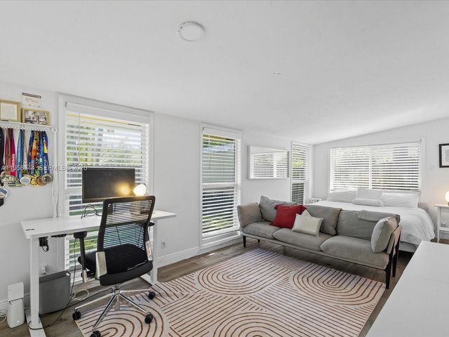 2648 NE 26th Ave, Fort Lauderdale, FL 33306