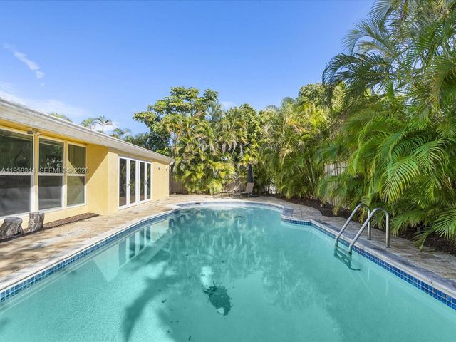 2648 NE 26th Ave, Fort Lauderdale, FL 33306